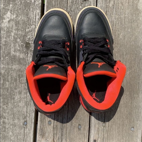 Jordan 3 Crimson gs - Picture 4 of 5
